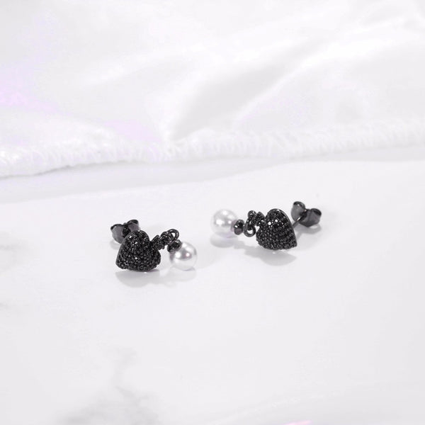 Women's Poker Spade Imitation Pearl Drop Earrings